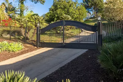 1966 Las Lomas, Vista, CA 92084 - Photo 11