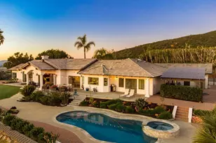 1966 Las Lomas, Vista, CA 92084 - Photo 3