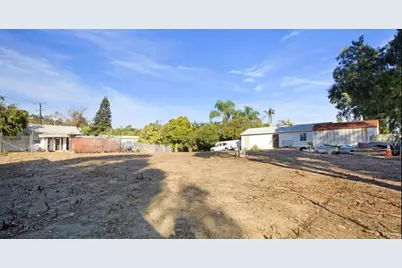 2245 Ivy Road, Oceanside, CA 92054 - Photo 3