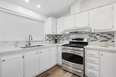 122 Beechwood Lane, Oceanside, CA 92054 - Photo 5