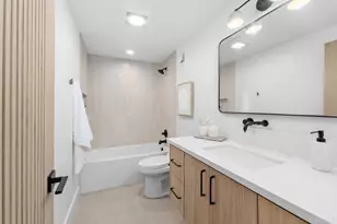 2500 Torrey Pines Rd, La Jolla, CA 92037 - Photo 35