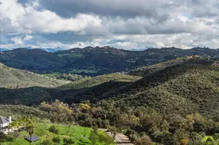 2918 Fairview Dr, Vista, CA 92084 - Photo 15