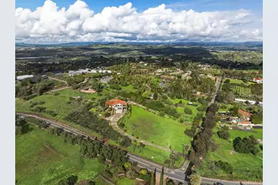 2918 Fairview Dr, Vista, CA 92084 - Photo 61