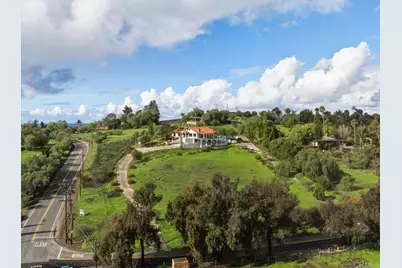 2918 Fairview Dr, Vista, CA 92084 - Photo 17