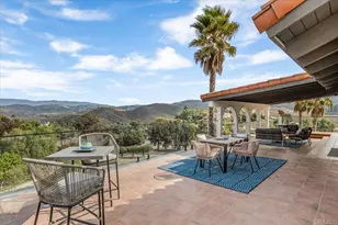 2918 Fairview Dr, Vista, CA 92084 - Photo 3