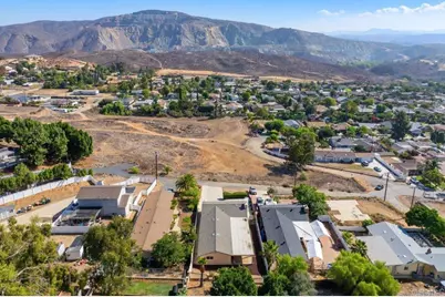 19065 Envoy Ave, Corona, CA 92881 - Photo 25