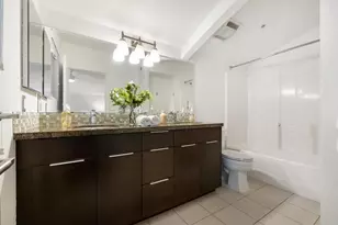 687 S Coast Hwy 101, Encinitas, CA 92024 - Photo 19