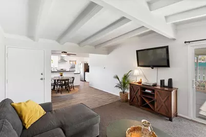 5137 Derrick Court, San Diego, CA 92117 - Photo 9