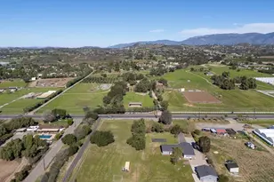 29807 Valley Center Rd, Valley Center, CA 92082 - Photo 33