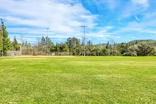 5602 Roundtree Pl, Westlake Village, CA 91362 - Photo 51