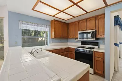 39643 Cedarwood Drive, Murrieta, CA 92563 - Photo 17