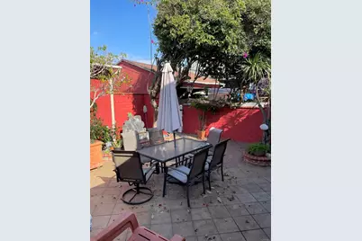 8068 El Manor, Los Angeles, CA 90045 - Photo 15