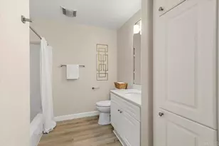 10776 Sabre Hill Dr, San Diego, CA 92128 - Photo 15