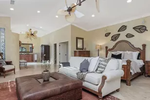 7049 El Fuerte St, Carlsbad, CA 92009 - Photo 23