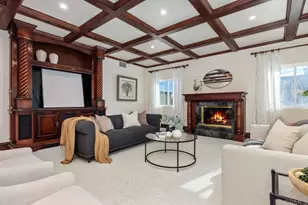 7049 El Fuerte St, Carlsbad, CA 92009 - Photo 17