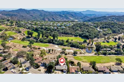 10629 Meadow Glen Way E, Escondido, CA 92026 - Photo 9