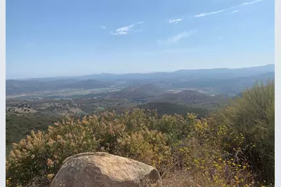 17484 Rockwood Road, Escondido, CA 92027 - Photo 7