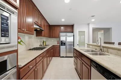 321 William Pittenger Place, Fallbrook, CA 92028 - Photo 3