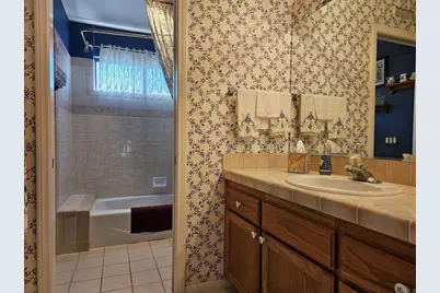 28124 Mountain Meadow Road, Escondido, CA 92026 - Photo 19