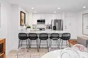 2500 Torrey Pines Rd, La Jolla, CA 92037 - Photo 9