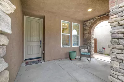 1241 Breakaway Dr, Oceanside, CA 92057 - Photo 5