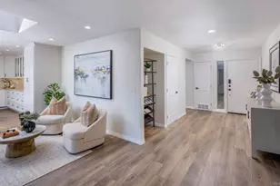 2552 Navarra Dr, Carlsbad, CA 92009 - Photo 11