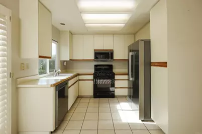 6871 Seaspray Ln, Carlsbad, CA 92011 - Photo 7