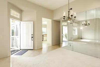 6871 Seaspray Ln, Carlsbad, CA 92011 - Photo 5