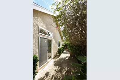 6871 Seaspray Ln, Carlsbad, CA 92011 - Photo 17