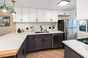 2349 Altisma Way, Carlsbad, CA 92009 - Photo 3