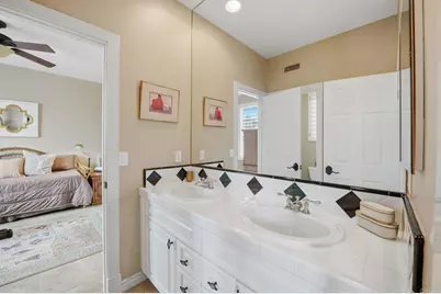 6375 Paseo Potrero, Carlsbad, CA 92009 - Photo 17