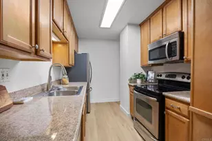 1710 S El Camino Real, Encinitas, CA 92024 - Photo 7