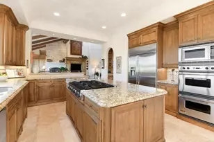 7185 Aviara Dr, Carlsbad, CA 92011 - Photo 11