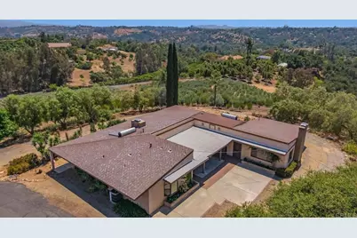 2925 Los Alisos Drive, Fallbrook, CA 92028 - Photo 3