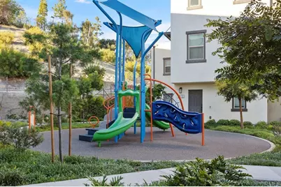 2233 Solara Lane, Vista, CA 92081 - Photo 29