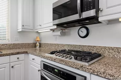 2233 Solara Lane, Vista, CA 92081 - Photo 13