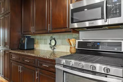 2725 Morning Glory Ln, Carlsbad, CA 92008 - Photo 11