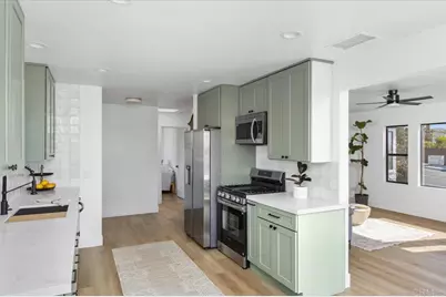 3630 Donna Drive, Carlsbad, CA 92008 - Photo 9