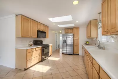 6610 Easy Street, Carlsbad, CA 92011 - Photo 21