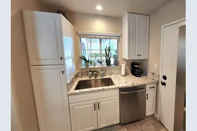 23800 Corte Picante, Murrieta, CA 92562 - Photo 13