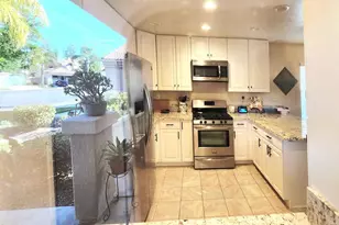 23800 Corte Picante, Murrieta, CA 92562 - Photo 3