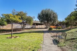 727 Nob Cir, Vista, CA 92084 - Photo 35