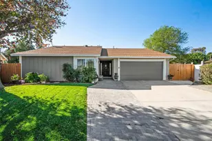 540 Teran Dr, Fallbrook, CA 92028 - Photo 1