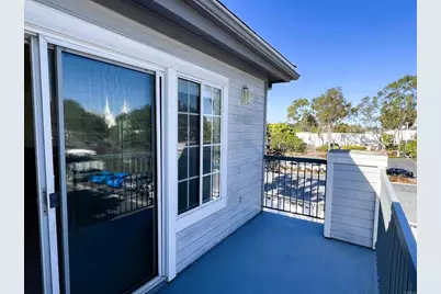 8597 Via  Mallorca #E, La Jolla, CA 92037 - Photo 17