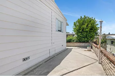 1506 Oak Drive #4, Vista, CA 92084 - Photo 37