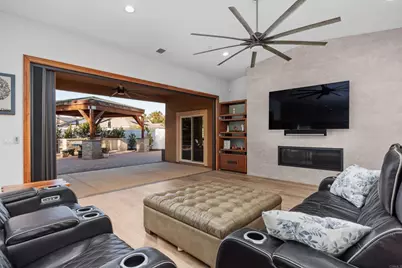 1941 Estancia Place, Escondido, CA 92029 - Photo 9