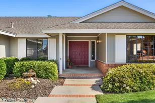 2021 Bruceala Ct, Cardiff by the Sea, CA 92007 - Photo 3