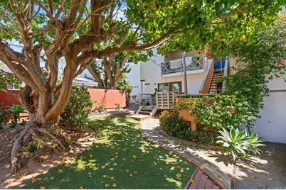 273 Hillcrest Drive, Encinitas, CA 92024 - Photo 3