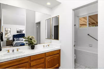 2077 Tiffany Dr, Oceanside, CA 92056 - Photo 7