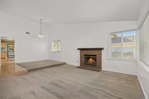 3795 Kelton Dr, Oceanside, CA 92056 - Photo 7